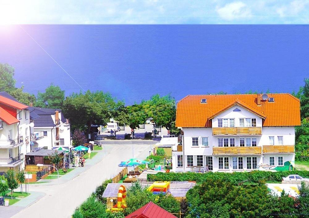 Dom Wczasowy Chlapovia Chłapowo Exteriér fotografie